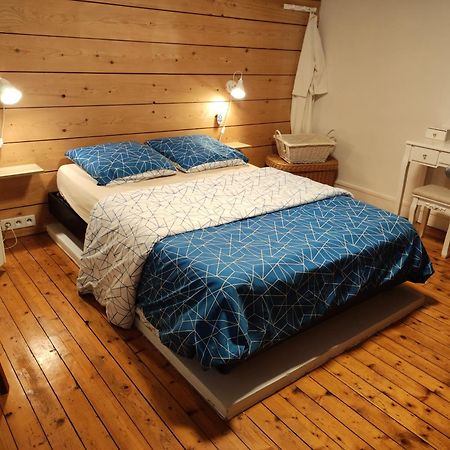 Chambres D'Hotes De Charme Sur Le Mans Exteriör bild