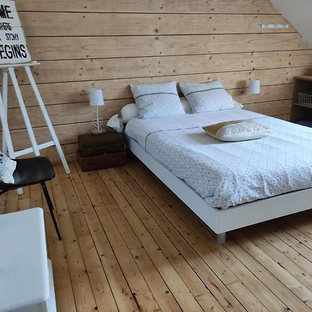 Chambres D'Hotes De Charme Sur Le Mans Exteriör bild